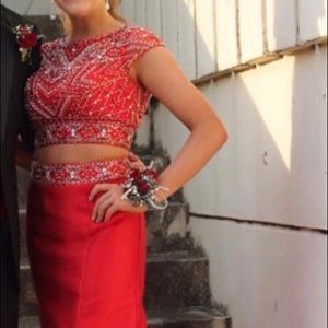 Red 2 piece prom dress